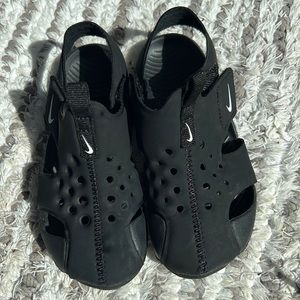 Toddler boys Nike sandals
